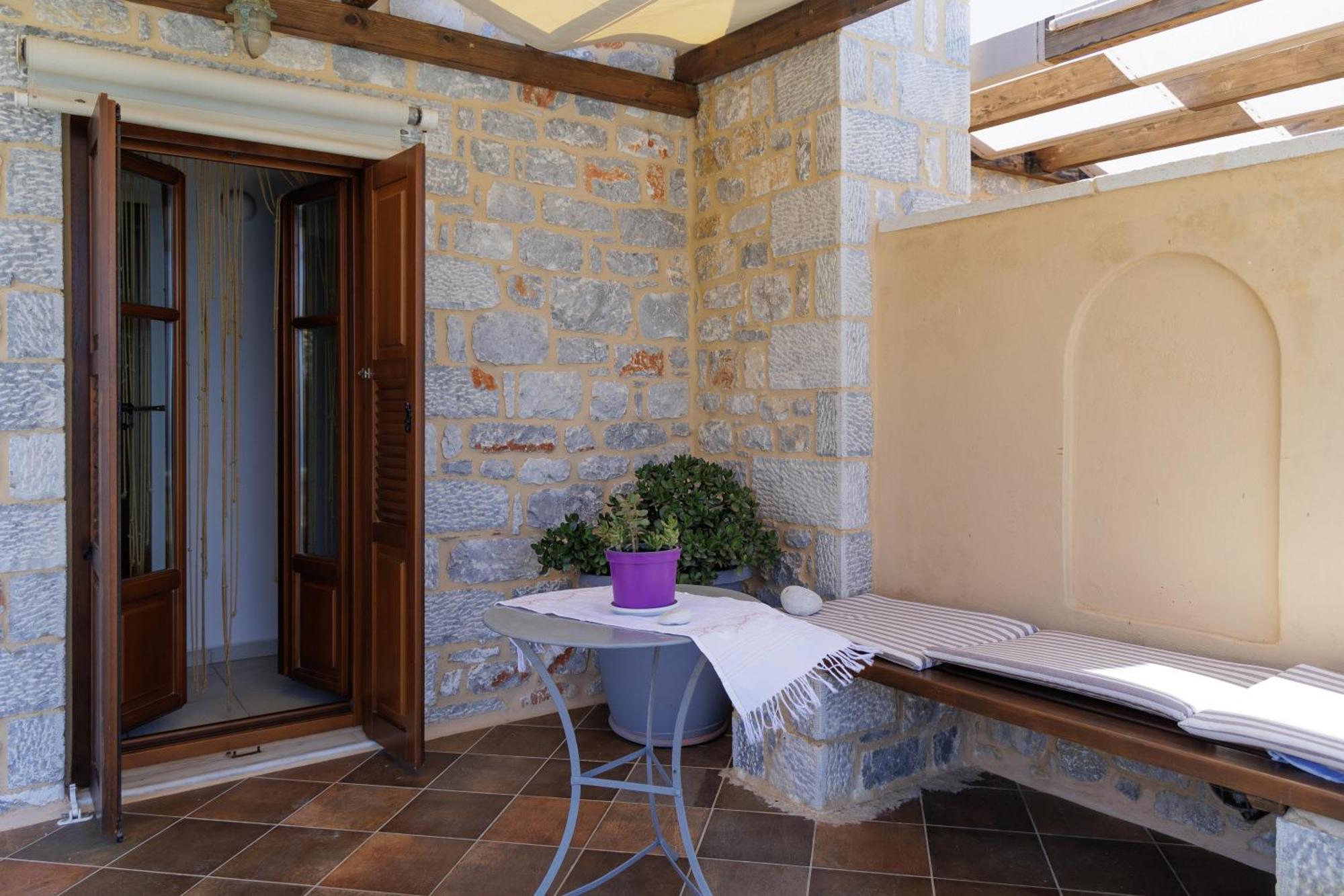 Sun Villa Neo Oitilo Exterior photo